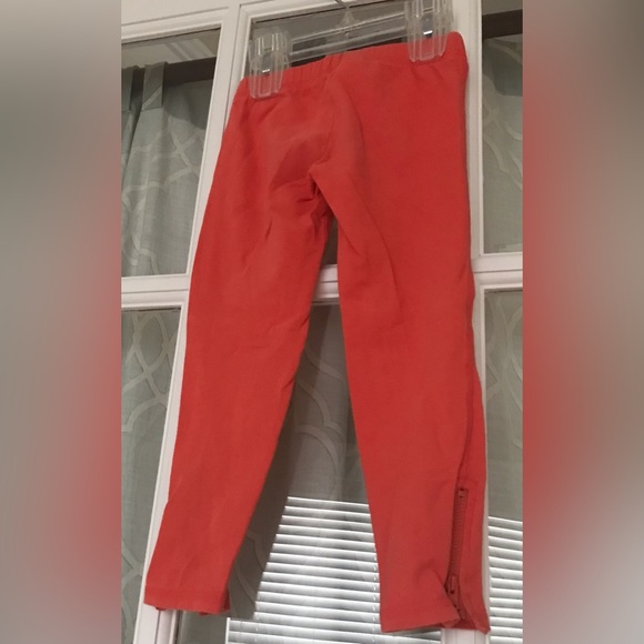 Gap Kids size 4-5 years matching set in play condition. Orange leggings w/ zips - Picture 5 of 9